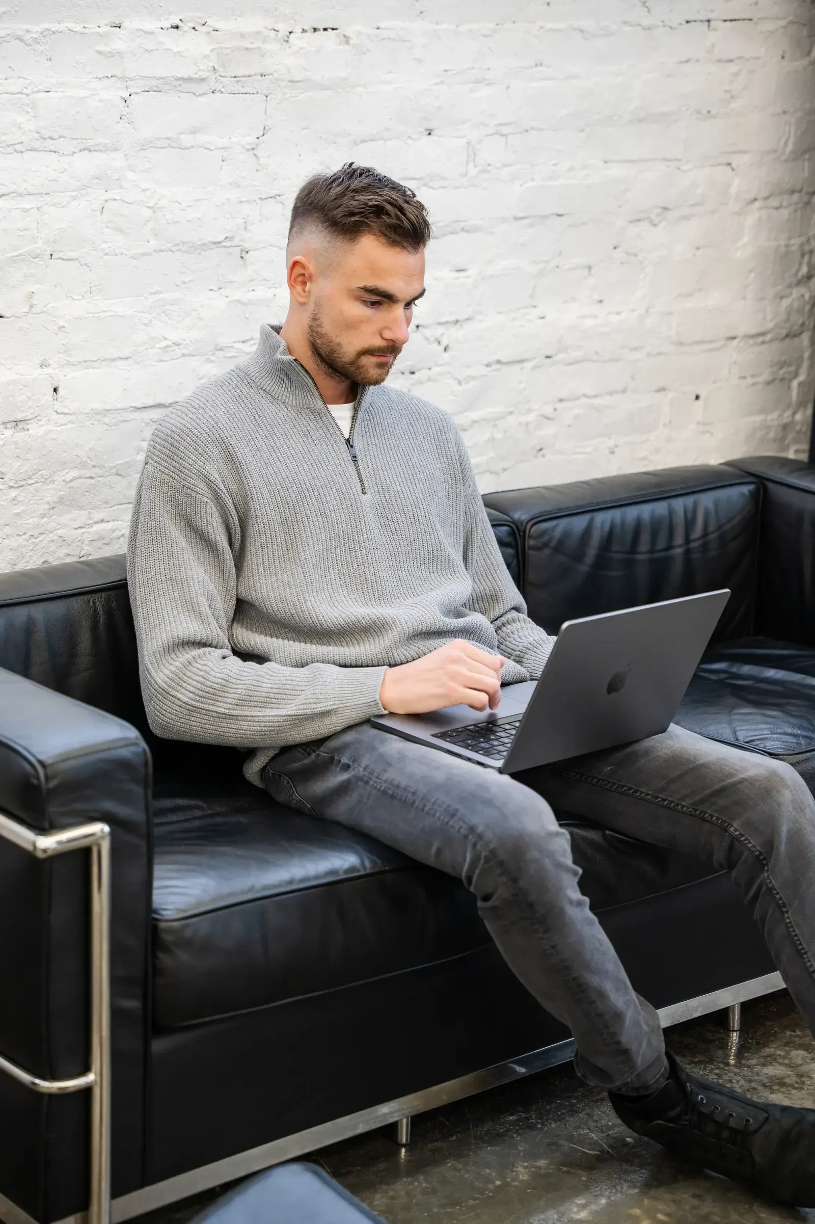 Jan Philipps bei der SEO-Arbeit für ein Unternehmen aus Wuppertal